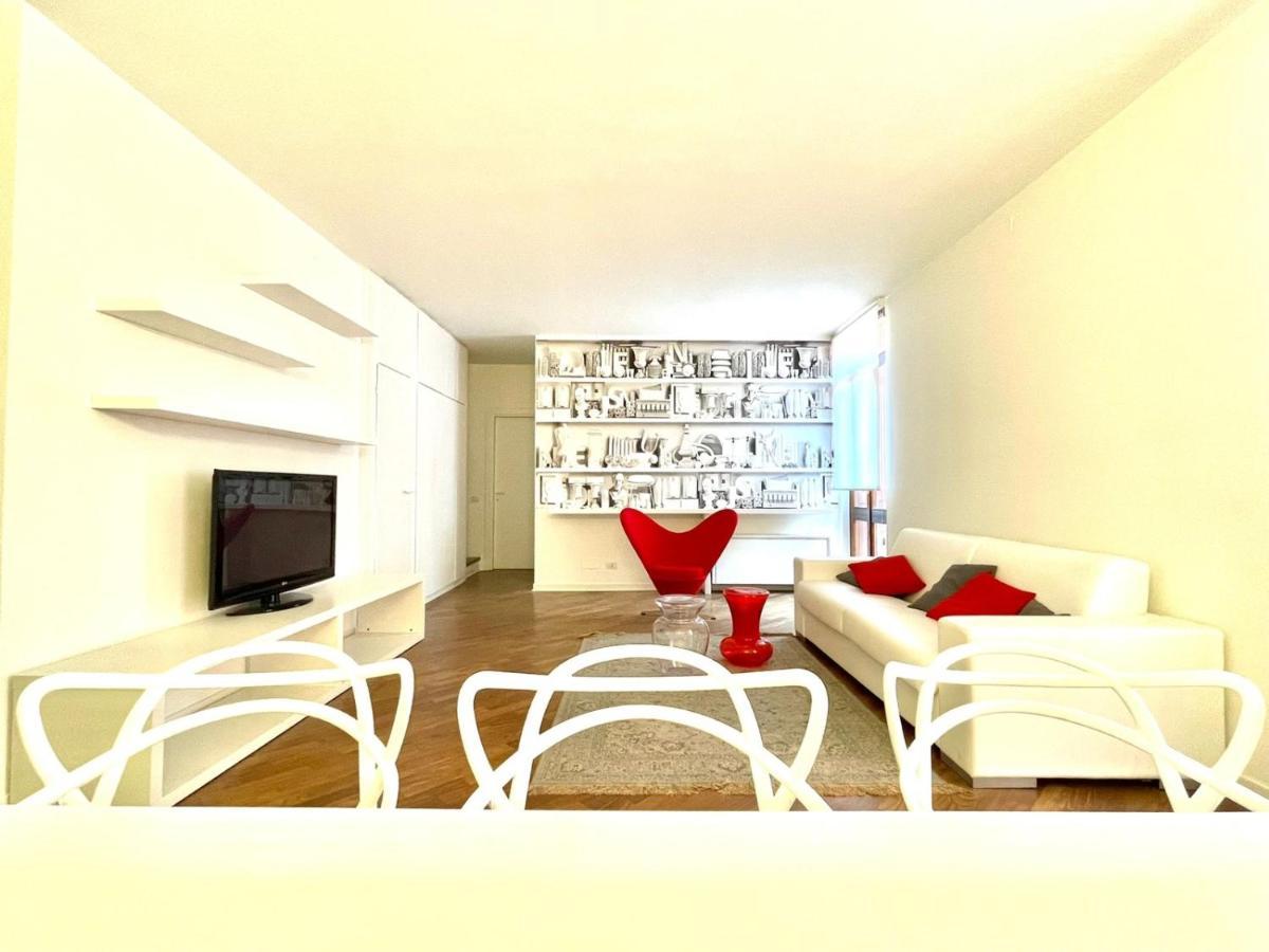 Domus Verona - Ampia Moderna Casa Su 2 Piani Nel Cuore Di فيرونا المظهر الخارجي الصورة