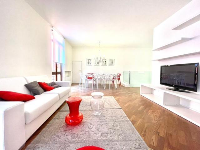 Domus Verona - Ampia Moderna Casa Su 2 Piani Nel Cuore Di فيرونا المظهر الخارجي الصورة
