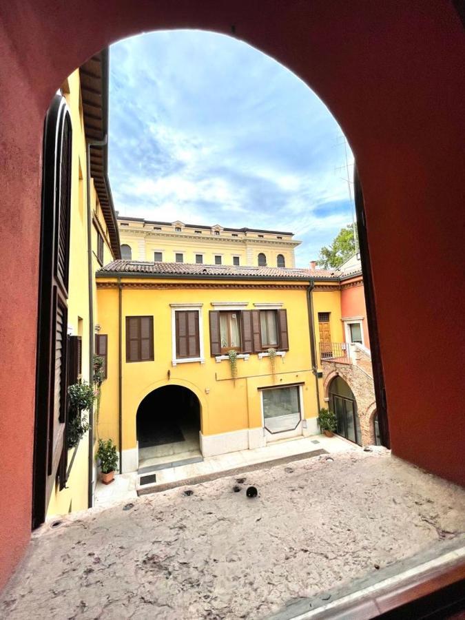 Domus Verona - Ampia Moderna Casa Su 2 Piani Nel Cuore Di فيرونا المظهر الخارجي الصورة